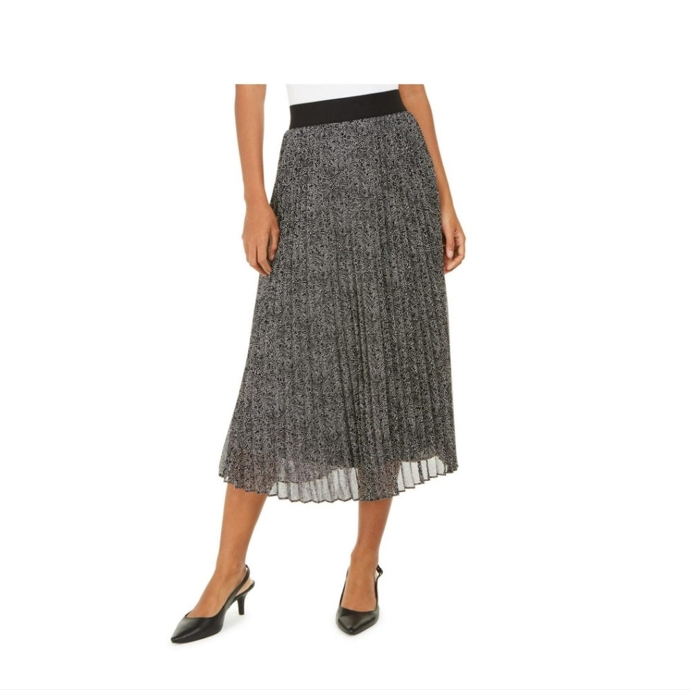 ALFANI Black and White Pleated Skirt